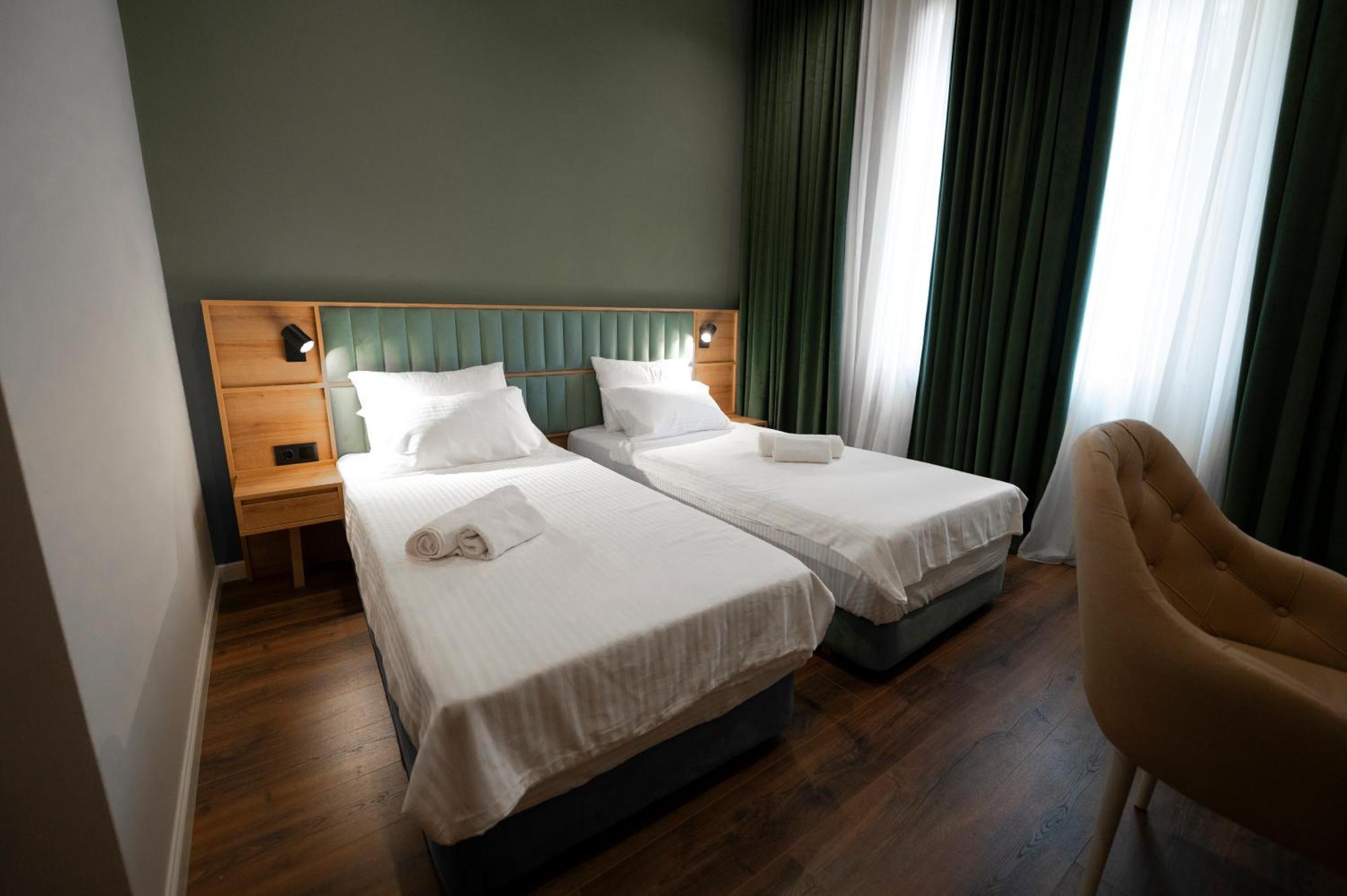 Central Hotel كوتايسي المظهر الخارجي الصورة