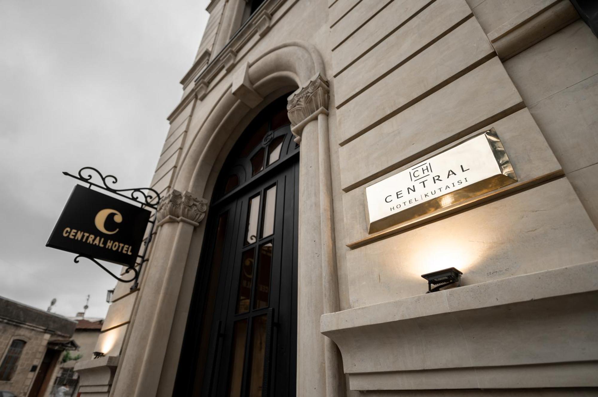 Central Hotel كوتايسي المظهر الخارجي الصورة